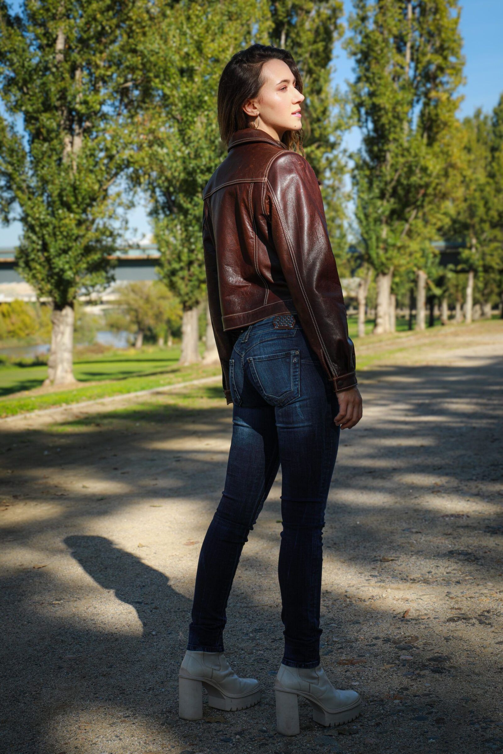 doblar chaquetas de cuero sin arrugas