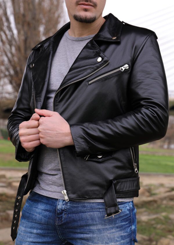 BLACK - Imagen 3