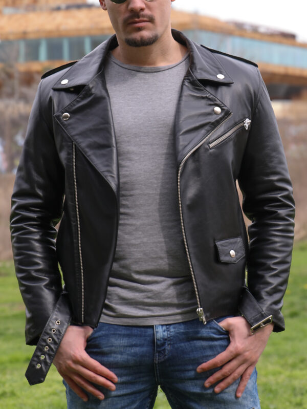 BLACK - Imagen 4