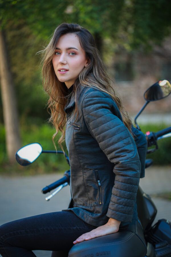 STONE - Imagen 4