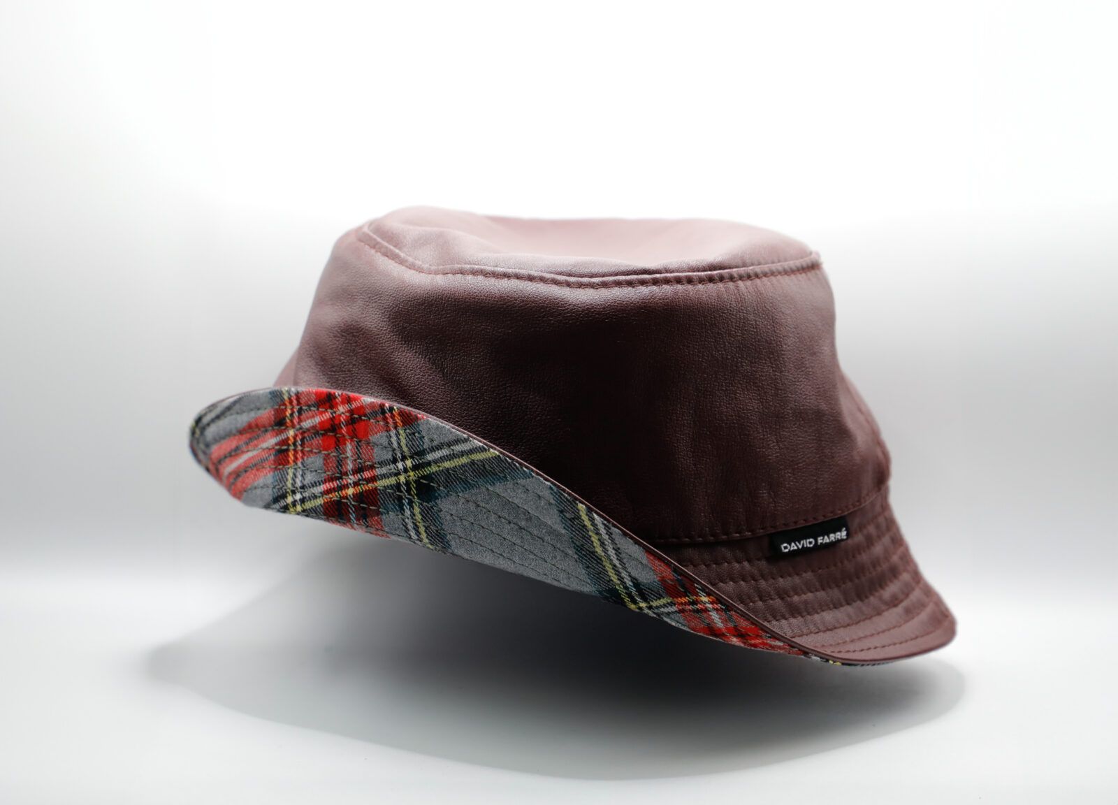 sombrero reversible de piel