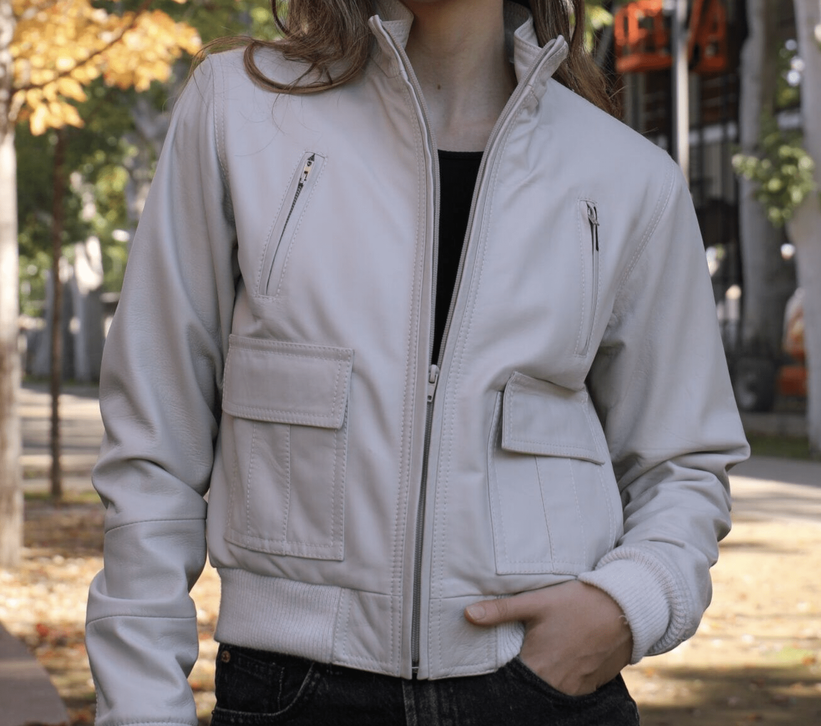 chaqueta de piel blanca
