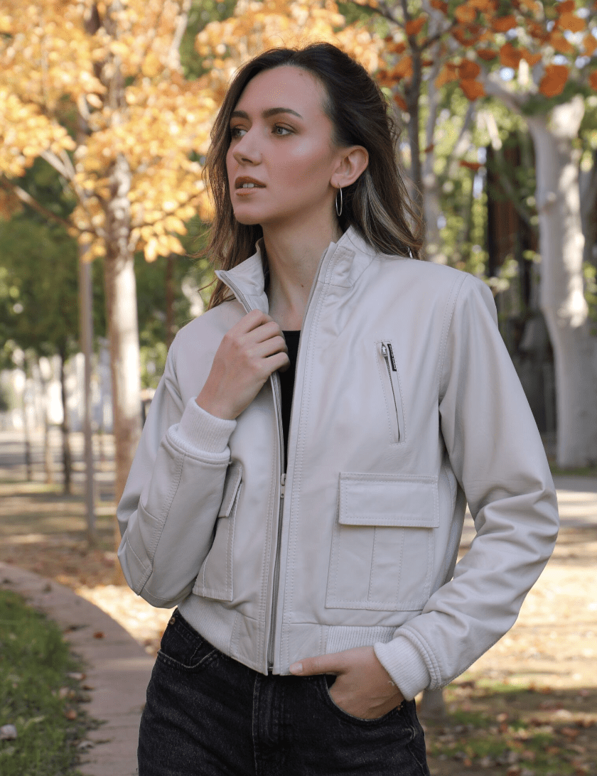 chaqueta de piel blanca